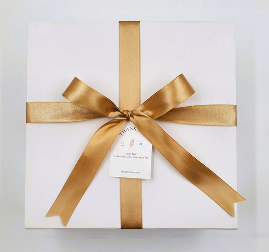 WHITE GIFT BOX