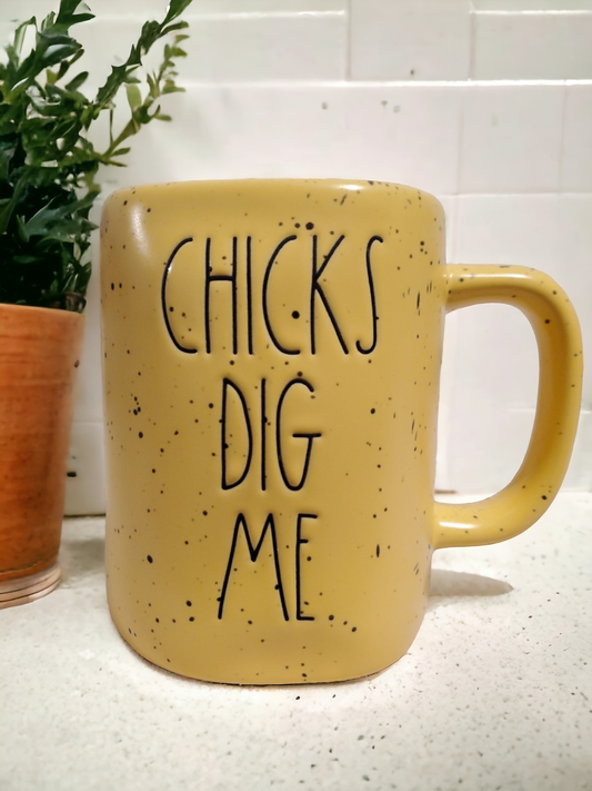 Chicks Dig Me Mug